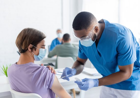 recommended travel vaccines list for different countries